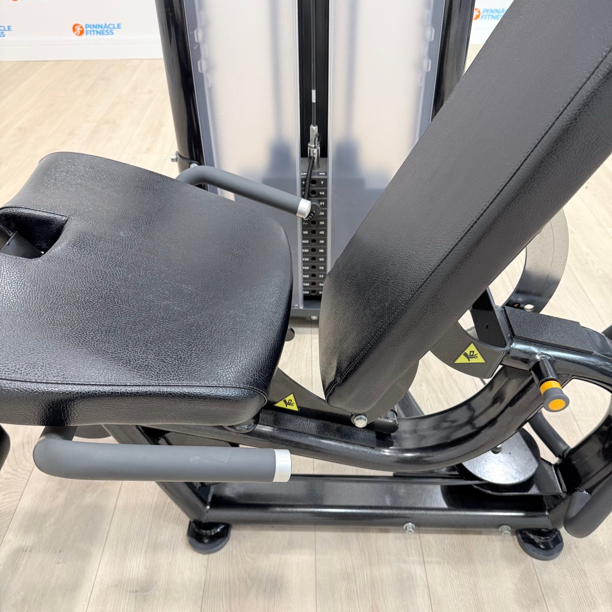 Life Fitness Optima Series Dual Purpose Leg Extension / Leg Curl (Onyx Black)