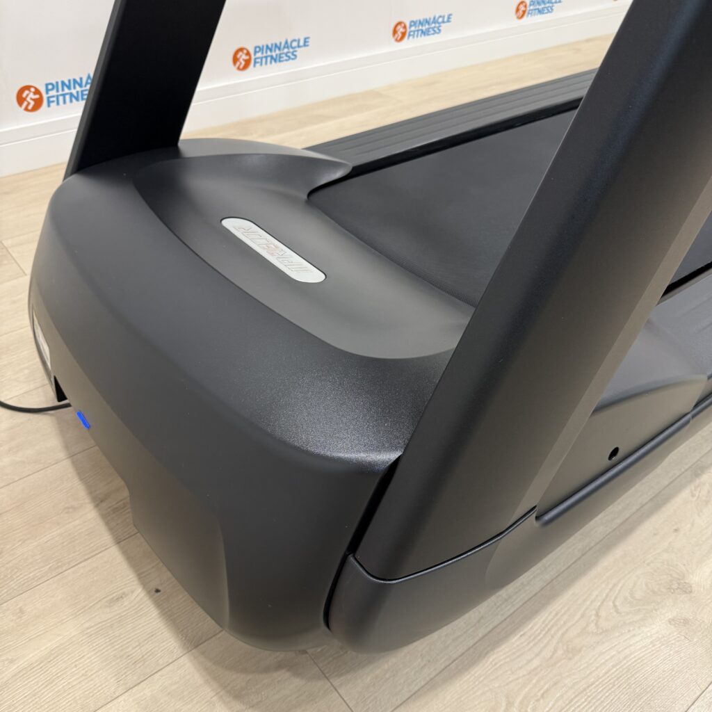 Precor TRM 781 Treadmill With P82 Console Black Pearl - Image 25