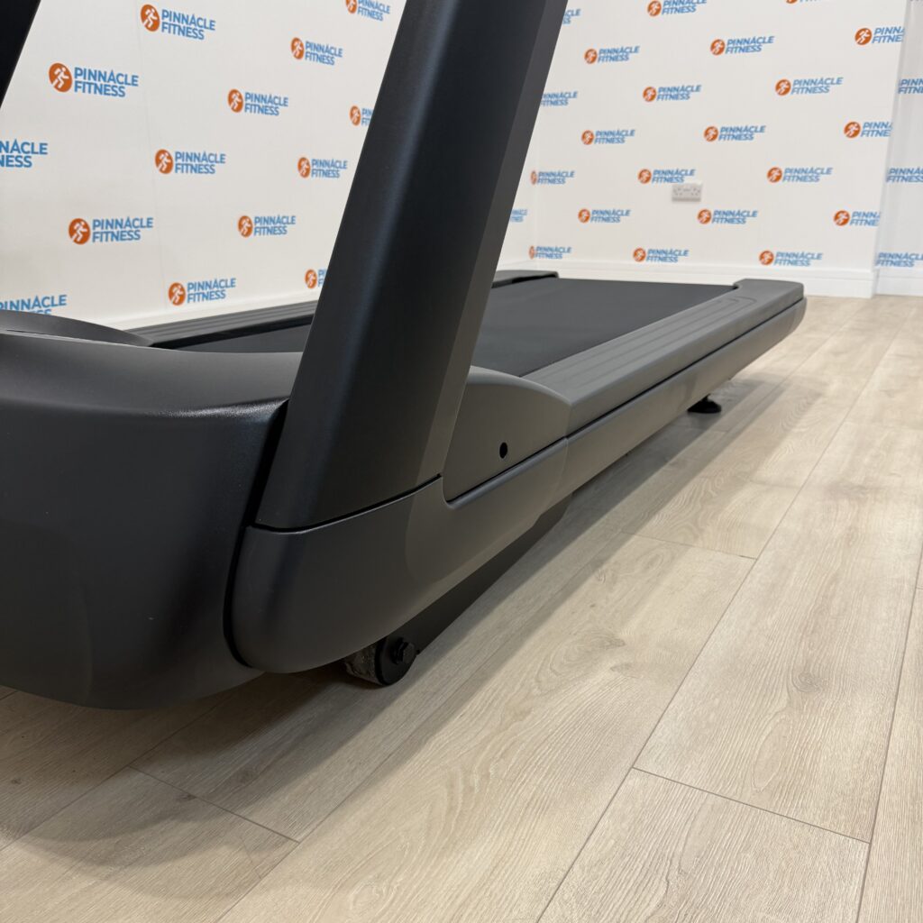 Precor TRM 781 Treadmill With P82 Console Black Pearl - Image 24