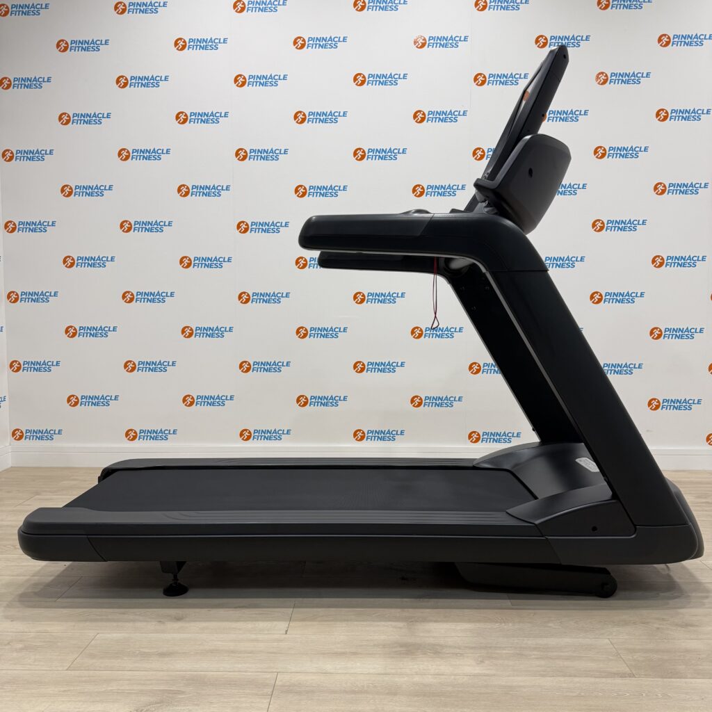 Precor TRM 781 Treadmill With P82 Console Black Pearl - Image 8