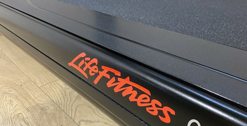 Life-Fitness-95T-Elevation-Series-Discover-SE3HD-Treadmill-WiFi-Ready-Refurbised-184340382968-11
