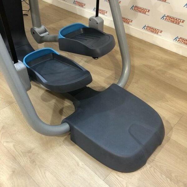 Precor AMT 885 With P80 Console Cross Trainer - Image 8