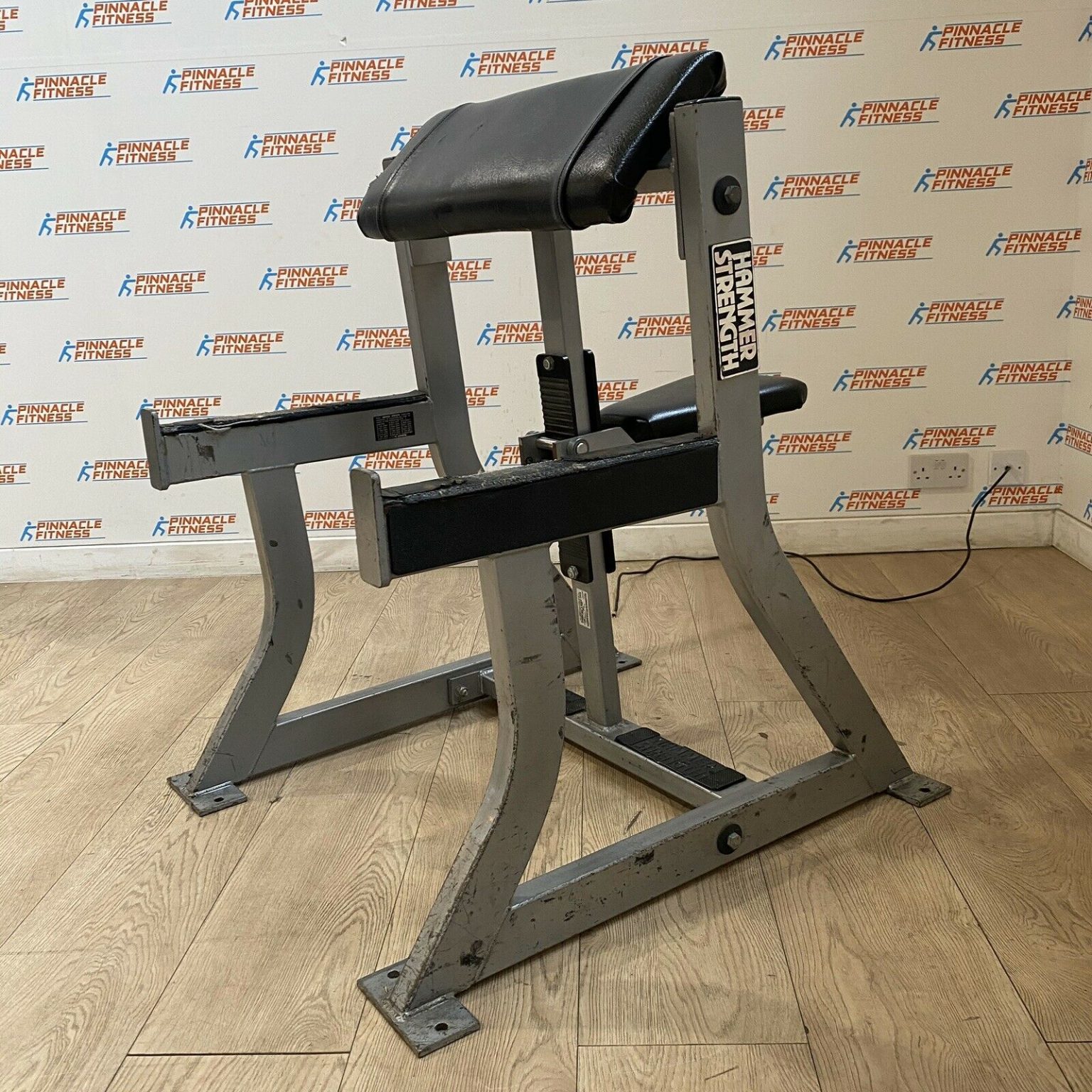 Hammer Strength Seated Arm Curl Pinnacle Fitness