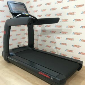 Life Fitness 95T Discover SE Treadmill Matt Black