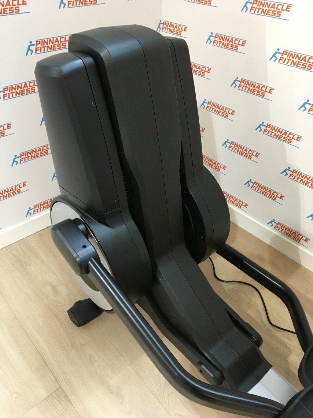 Life Fitness Elevation 95X Discover SE Cross Trainer - Image 6