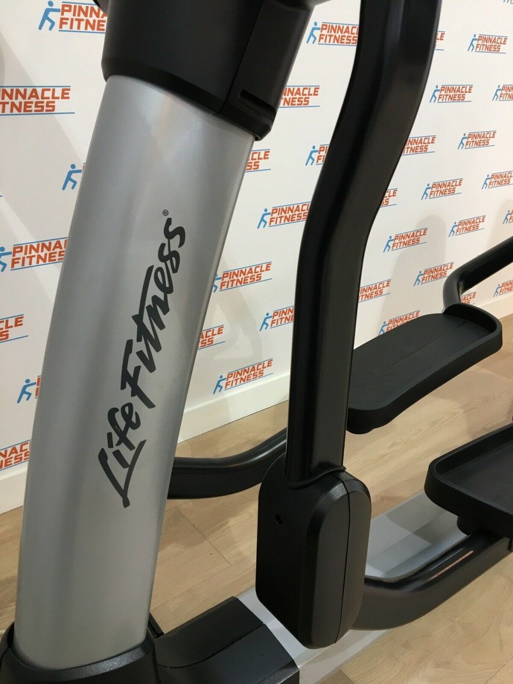 Life Fitness Elevation 95X Discover SE Cross Trainer - Image 7