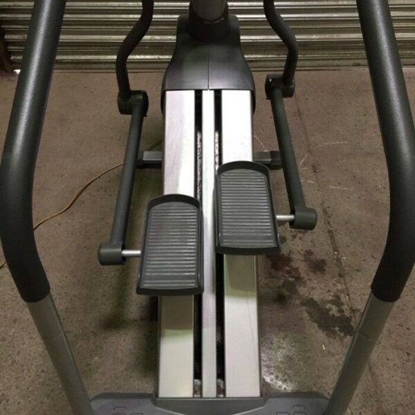 Life Fitness 95Li Summit Trainer with Bolt on TV - Image 8
