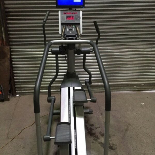 Life Fitness 95Li Summit Trainer with Bolt on TV - Image 10