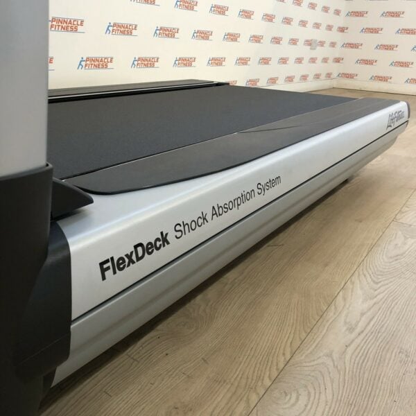 Life Fitness 95T Discover SE Treadmill Platinum Silver - Image 9